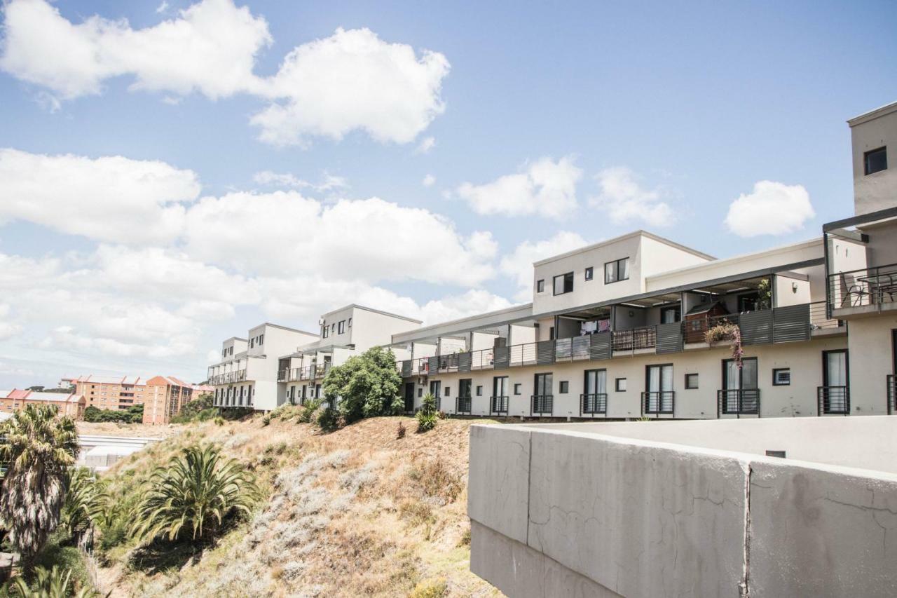 Queens Gate - Modern Townhouse - Wifi - Parking Cape Town