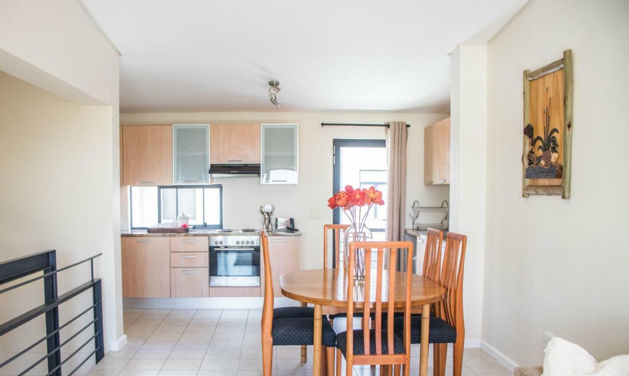 Apartment Queens Gate - Modern Townhouse - Wifi - Parking Cape Town